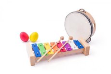 Woody Muzikln set ( xylofon, tamburna/bubnek, triangl, 2 maracas vajka )